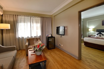Suite, 1 Double Bed, City View