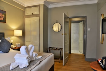 Deluxe Room, 1 Double Bed, City View