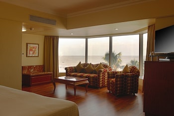 Executive Salon Room