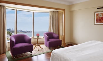 Premium Partial Sea View Room
