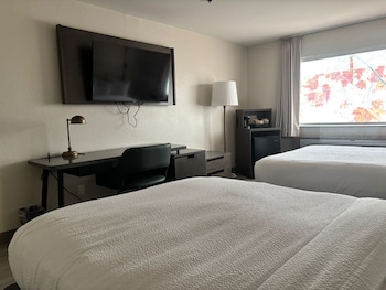 Room, 2 Queen Beds
