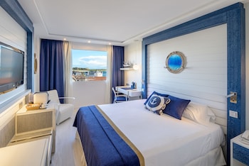Deluxe Double Room Single Use, Sea View