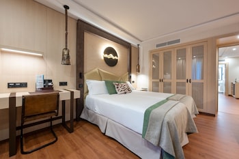 Junior Suite Room