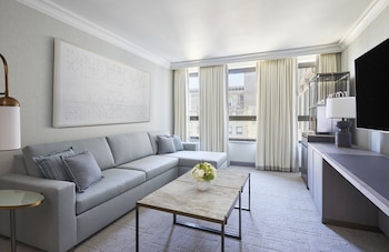 Suite, 1 Bedroom (Wilshire)