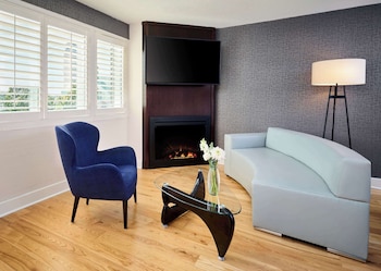 Suite, 1 King Bed, Non Smoking, Harbor View