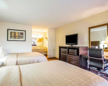 Room, 2 Queen Beds, Non Smoking