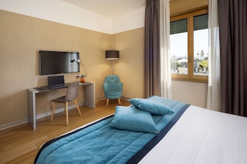 Deluxe Room, 1 King Bed, Non Smoking