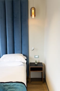 Junior Suite, Multiple Beds, Non Smoking, Balcony (Living Room)