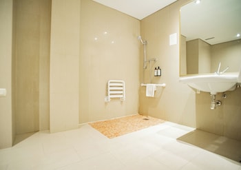 Standard Room, 1 Double Bed, Accessible (Single Use)