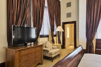 Suite, 1 King Bed