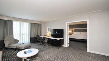 One-Bedroom Suite with Balcony