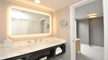Classic King Room with Balcony
