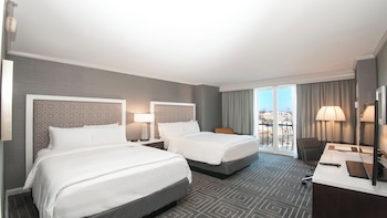 Classic Double Room with Two Double Beds, Balcony and Plaza View