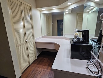 Room, 1 King Bed, Jetted Tub