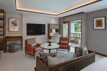 Studio, 1 King Bed, Lagoon View (Lagoon Access)