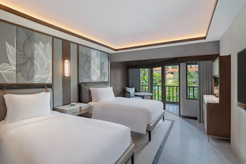 Room, 2 Double Beds, Lagoon View