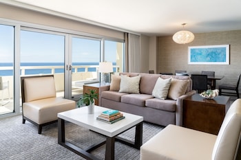 Executive Suite, 1 Bedroom (1 King or 2 Doubles)