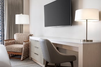 Room, 2 Double Beds, City View