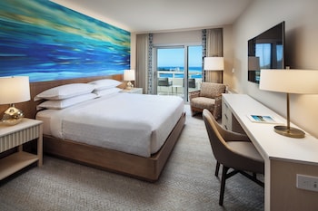 Room, 1 King Bed, Oceanfront (Infinity, Floor 20 to 27)