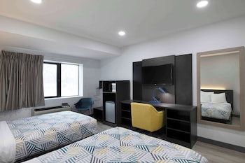 Deluxe Room, 2 Double Beds, Non Smoking, Refrigerator & Microwave