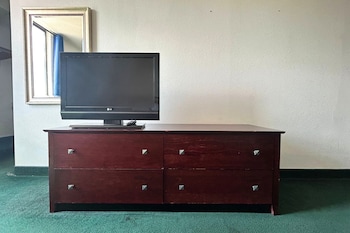 Deluxe Room, 1 King Bed, Smoking