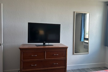 Deluxe Room, 2 Queen Beds, Non Smoking