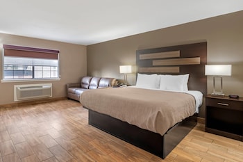 Suite, 1 King Bed, Non Smoking
