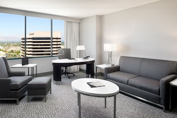 Deluxe Suite, 1 King Bed