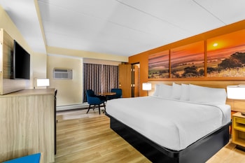 Standard Room, 1 King Bed