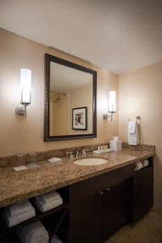 Deluxe Room, 2 Queen Beds (Hearing Accessible)