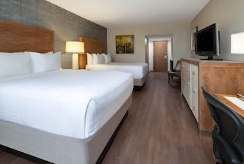 Premier Room, 2 Queen Beds, Non Smoking