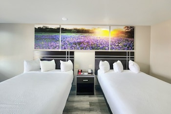 Standard Room, 2 Queen Beds, Smoking