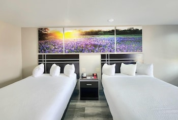 Standard Room, 2 Queen Beds, Smoking