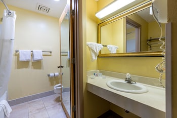 Room, 2 Queen Beds, Accessible, Non Smoking (Mobility, Bathtub w/Grab Bars)