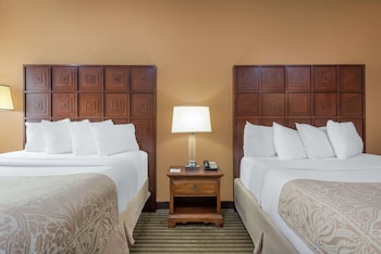 Room, 2 Queen Beds, Non Smoking
