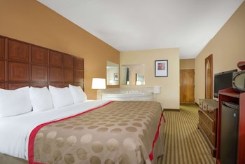 Studio Suite, 1 King Bed, Non Smoking, Jetted Tub