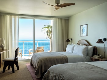 Room, 2 Queen Beds, Balcony, Ocean View