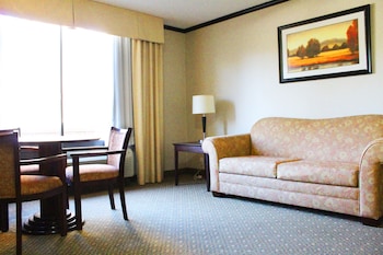Suite, 1 Queen Bed with Sofa bed, Accessible
