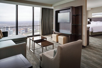 Executive Suite, 1 Bedroom, Non Smoking, City View