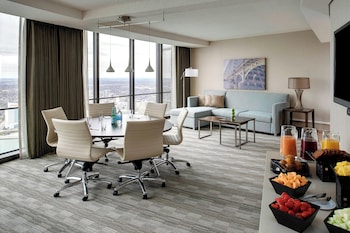 Larger 1 bedroom city View