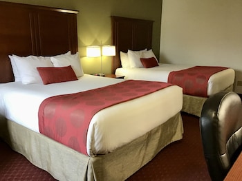 Studio Suite, 2 Queen Beds, Accessible, Non Smoking (Mobility,roll-in shower)