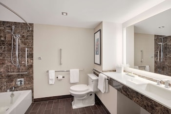 Premium Room, 2 Double Beds, Accessible, Bathtub