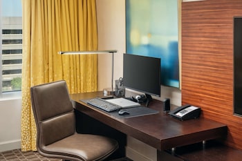 Room, 1 King Bed (Room 2 Work)