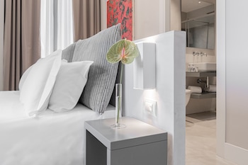 Suite (Open)