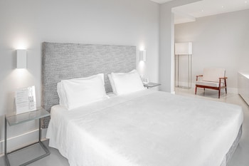 Suite (Open)