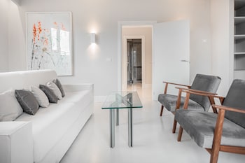 Suite (Open)