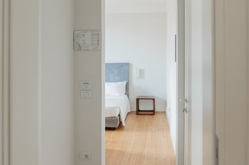 Deluxe Room, Connecting Rooms
