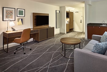 Suite, 1 Bedroom (Top Floor)