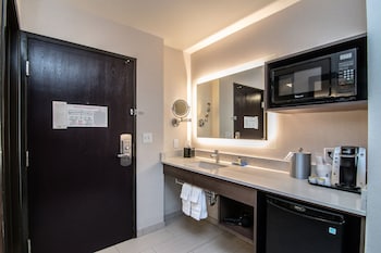 Standard Room, 1 King Bed, Balcony, City View