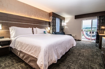 Standard Room, 1 King Bed, Balcony, City View